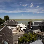 La Cachette Rouge Hébergement de vacances *